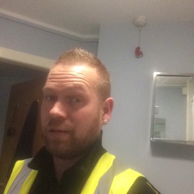 daniel_leslie17's profile picture. 