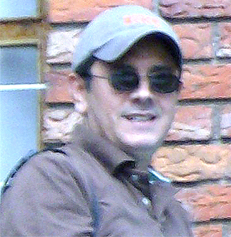 Soy una persona trabajadora, soy sencillo, sinsero, y un ser abierto a todo, muy buen amigo