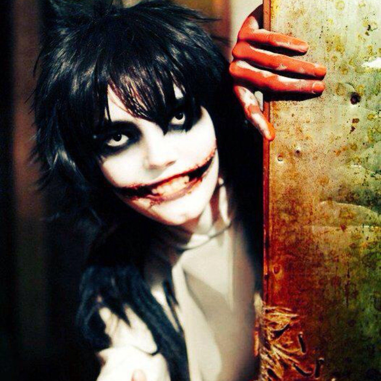 GO TO SLEEP!! Aren't I beautiful #CreepypastaRP #Killer #Crazy #Bi V1: Taken @RaumDarkin V2: Single