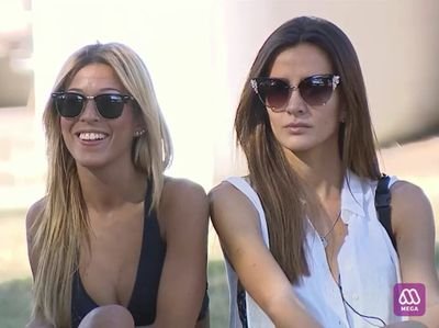 apoyando a los mejores!
LURIANA/MAYLEN❤
*Luis me sigue desde el 28/04/16 a las 15:24❤
*Oriana me sigue desde el 1-05-16 a las 18:20❤