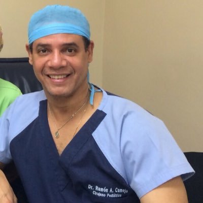 Cirujano Pediatra dedicado al cuidado de niños con problemas quirúrgicos por más de 20 años.  Liceista por tradición familiar