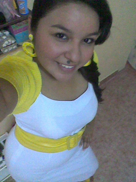 hermosa, preciosisima, amable, sincera,amigable,sencilla.