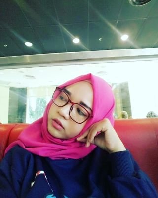 Books Coffee☕ Flowers
Find me! Path/line: cikasitaekam
