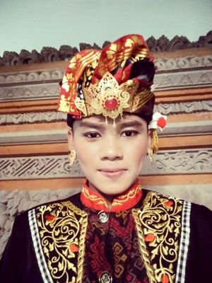 ademas_s's profile picture. the problem makes us more mature