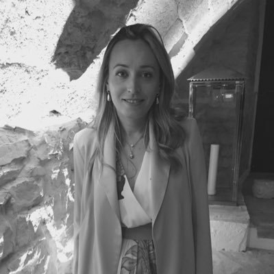 IsaAm83's profile picture. Marketing Specialist @AccentureItalia. Keen on #social media and new #digital channels. Passion for #art, #people and #music