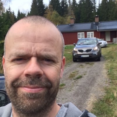 Spør meg om hva du vil, svaret jeg gir vil være ærlig. skyld ikke på om du ikke liker det.