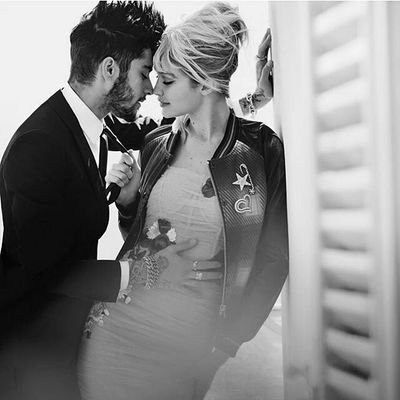 Official Italian update account for Gigi Hadid and Zayn Malik.
Buy Zayn's album 'Mind of Mine' on iTunes.
link ⬇