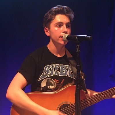 send in some NICE rants about fans with their @ to make someone's day (unless it's Gavin you can be mean to Gavin)
