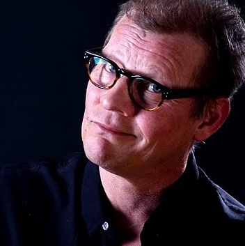 marcelalain's profile picture. Communication professional, copywriting, internet, photography and design.