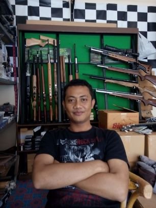 Muj4l1's profile picture. 