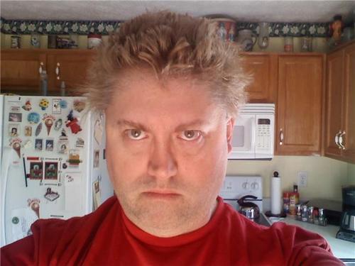 LeoBalsor's profile picture. It's just me and my wife and her two kids and my 3 kids and her dog and my 2 dogs.  One kid shy of a Bunch but 2 dogs ahead.