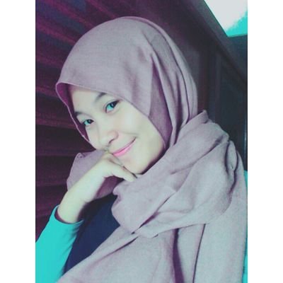 intancaliandra's profile picture. 