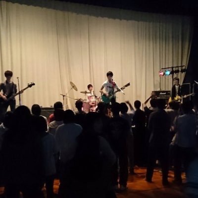 高専生してます。music。basketball。bass。sports。2ねんせーい。デザコン部! ぱーまです。
