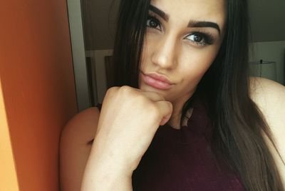 •Samoan/Arab. •5'6. •single with an attitude