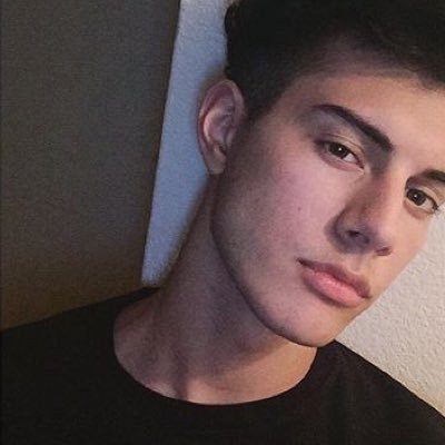 tommyrpgspark's profile picture. i like when she's undressed