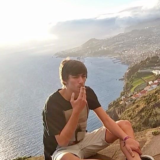 TiagooAlves10's profile picture. 8-teen | Madeira Island