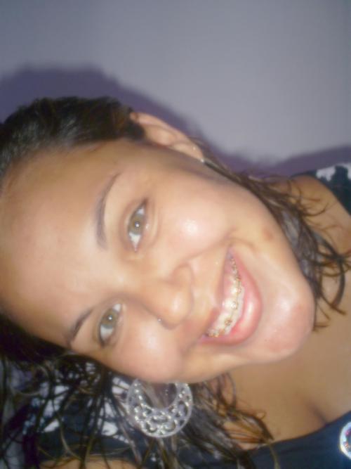 Uma Pessoa animada, pronta pra novas amizades, novos aprendizados...novos horizontes, novas cores, formas ahhhh... O bom da vida é ser Feliz!