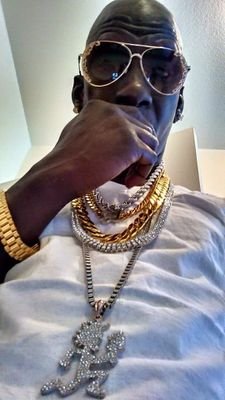 The Official Page of Crunchy Black member of rap group Three 6ix Mafia. My record label HARD HITTAZ MONEY GANG. Quote Get It How You Live