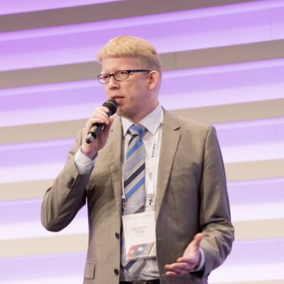 Service Manager Operating & Support @amasolAG Husband, Dad, Apple fanboy, Early adopter, Everything IT monitoring, BI, data analysis & home automation
