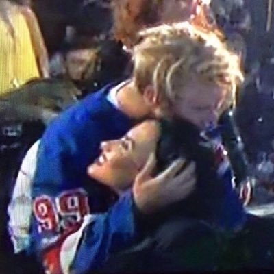 jerrybieber04's profile picture. Saw Justin in 15 - 10 - 16.❤️ Saw Justin again 29 - 11 - 16 ❤️I support a Grammy winner and nominee