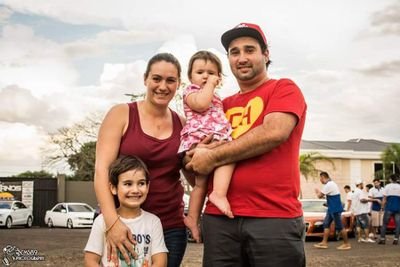 182Cristian's profile picture. Proprietário da Dream Car's Customs
Pai do Miguel e da Maisa
Marido da Carine