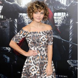 Bicondova carmen Camren Bicondova