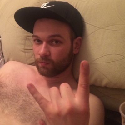 v_procast's profile picture. 