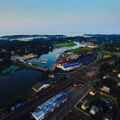 SETTE REAL ESTATE - THE BEST RESOURCE FOR CONNECTICUT SHORELINE REAL ESTATE SERVICES AND INFORMATION. CHRIS KELLY IS YOUR CONNECTICUT SHORELINE REALTOR!
