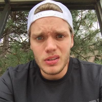 JaceWdrpg's profile picture. toi sur moi ou moi sur toi, qu'importe ?              
patron