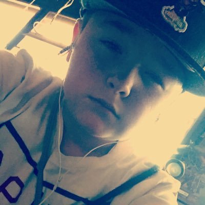 young_blood1217's profile picture. #LAZYBOY4312 AND #NightNightSwag-_