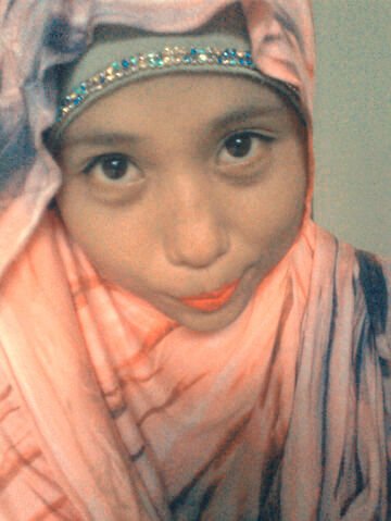 revalinamediana's profile picture. bissmillah