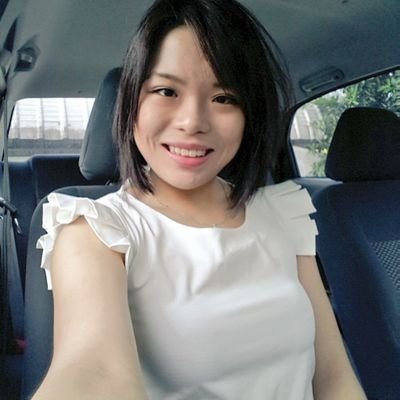 evaaysw's profile picture. Somewhere out of your reach.