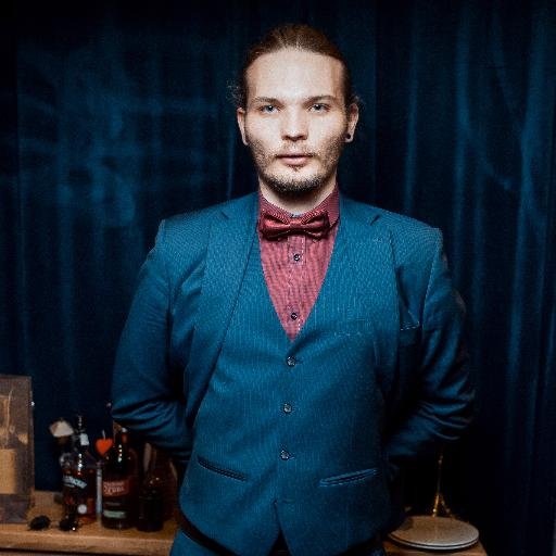 astrophysicist, robotics, AI, poetry, space, philosopher, funny such words can describe me https://t.co/GlKplHfNjG