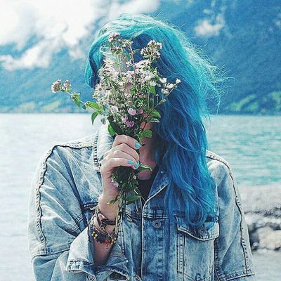 AlinaTitova15's profile picture. ЧАтаю