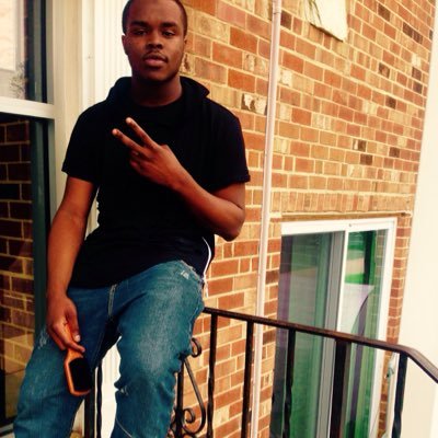 I'm a artist that does a variety of things in the music world. I am boy_blaze features hit my email jonathansmallwood257@yahoo.com love,live and learn.
