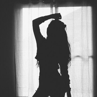 poeticHeart00's profile picture. sometimes the poetry knows how you feel before you do