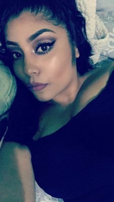 Hey there. I'm using your boyfriend!
Snapchat : Tania_sj
Instagram : Valariee__xo
Facebook: Tania Sanchez (XO)