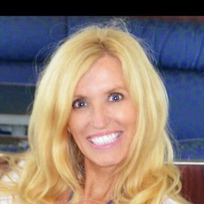 codegirl01's profile picture. 