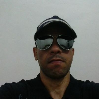 DanielG11560861's profile picture. @DanielG46191191 l'm a musican play music instruments like. Keyboard, guitar and https://t.co/aEyzmuNGfB l currently play tarol in a band.