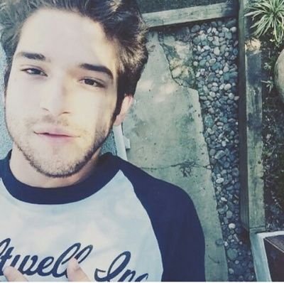 argentrpg_TW's profile picture. True alpha babies
Sciles| Scallison.      Alexis