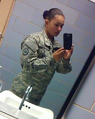 Armystrong. Singer. Poet. Reader and Lover..I made mistakes I live with them. My friends are family and love me or hate me. 
Pa~Oh~Va