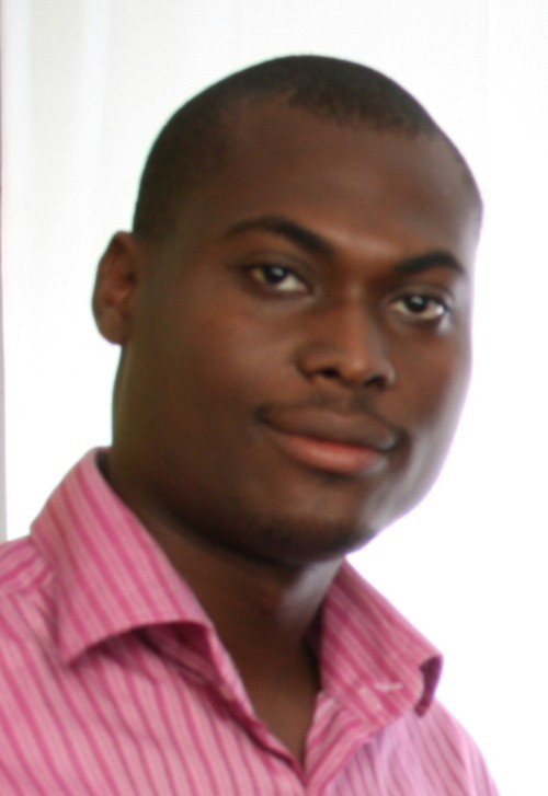 Atonbee's profile picture. Friendly, calm and inquisitive...