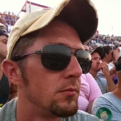 ilik2fly's profile picture. 