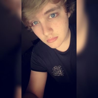 AliB77777's profile picture. Hey, I'm Alex ... That is all.