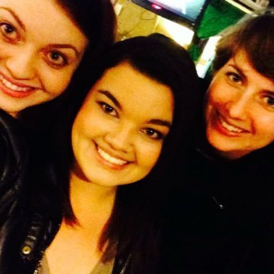 CydneyMyers's profile picture. Feet on the ground, head in the sky