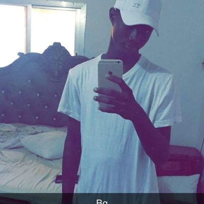 ElLiousa's profile picture. I was born in guinea en route to the hospital. I am a child prematurer, very kind, rude,et chiant.... 
I am black and proud to be black
#224 red yellow green