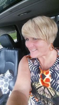 PamSuperY's profile picture. 