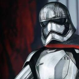my hobbies include: commanding an army, fighting for gay rights, and babysitting Kylo Ren and General Hux. #WomensRights