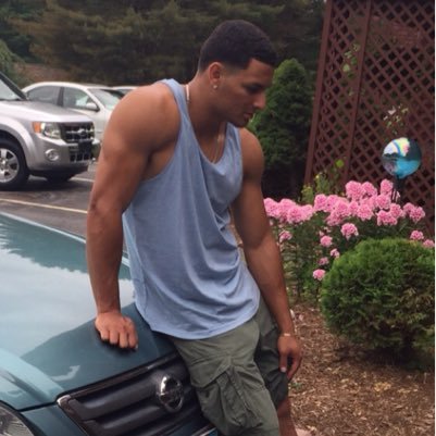 follow me in instigram _daddydiaz#teamfollowback and I love baseball #GodOverEverything