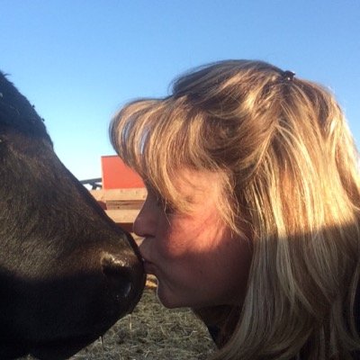Ontario girl transplanted to Alberta - U of G Grad, TM for N Alberta for Kane Vet - Living the dream. Views are my own.
